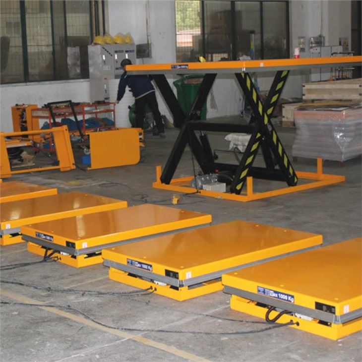 2,000 Lb Capacity Hydraulic Scissor Lift