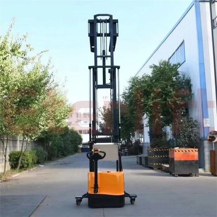 Stacker For Handing Pallet