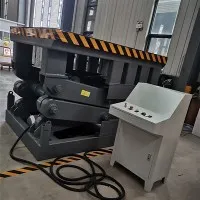 Kaksoissaksinen nostopöytä