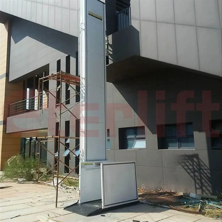 Pyörätuolin nosto autotalliportaille